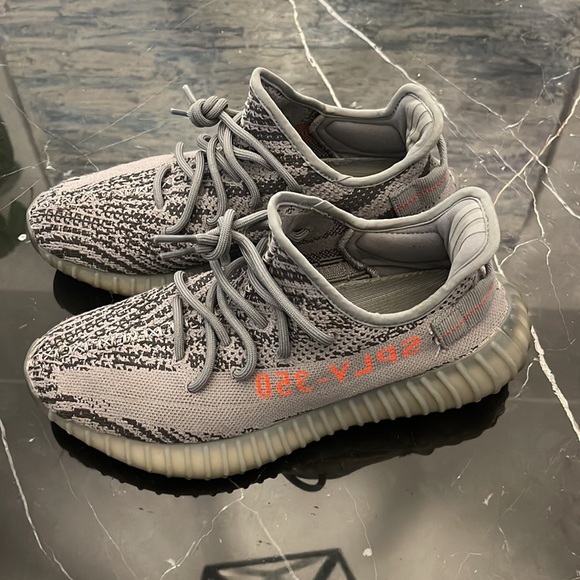 100% Authentic Adidas Yeezy Beluga V2 - 8.5 - Picture 3 of 10